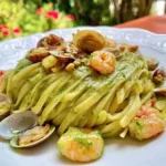 Linguine al Pesto di Zucchine, Vongole e Gamberoni